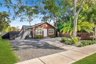 230 SW 12th Ave in Fort Lauderdale, FL - Building Photo