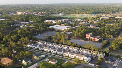 Cottages at College Acres (Student Housing) in Wilmington, NC - Building Photo - Building Photo