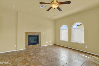 12237 Gaudi Wy in El Paso, TX - Building Photo - Building Photo