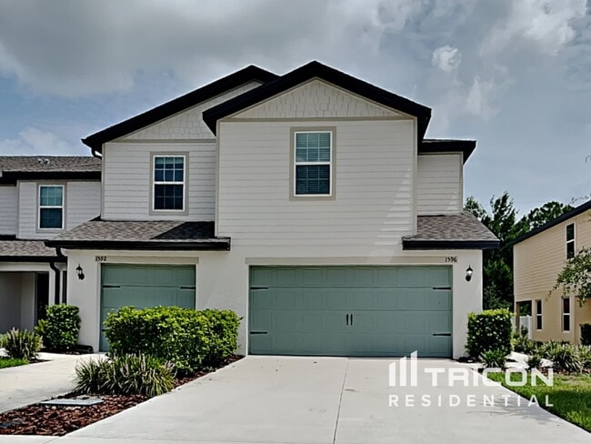 property at 1596 Wynford Cir