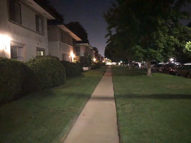 3175 S Barrington Ave, Unit B