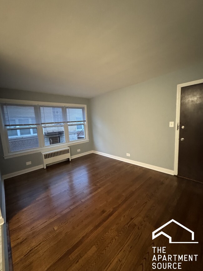 property at 6717 N California Ave