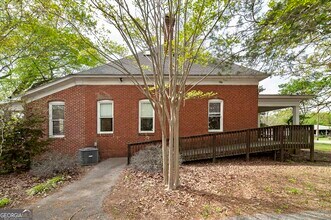 960 Jackson St in Locust Grove, GA - Building Photo - Building Photo