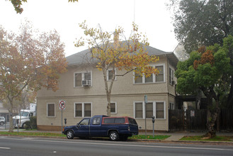 2100 P St in Sacramento, CA - Building Photo - Building Photo