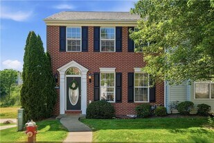 10565 Cherry Grove Ct in Wexford, PA - Building Photo