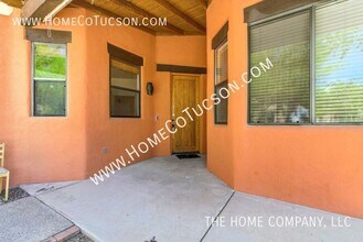 1921 S Doubletree Ln in Tucson, AZ - Building Photo - Building Photo