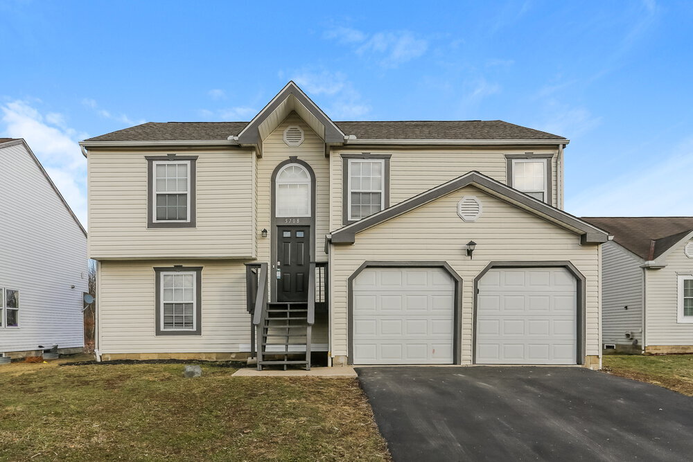 5708 Canal Bridge Dr in Canal Winchester, OH - Building Photo