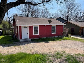 1041 Lott Ave in Austin, TX - Building Photo