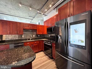 301 Massachusetts Ave NW in Washington, DC - Building Photo - Building Photo