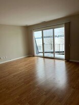 201 Provincial Ct in Saginaw, MI - Building Photo