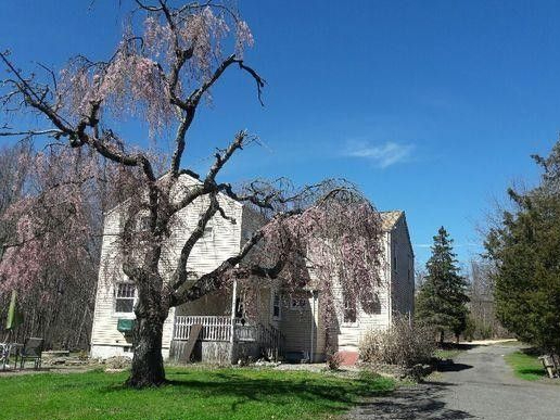 1 County Rd 520 in Marlboro, NJ - Building Photo