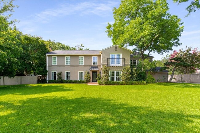 4522 Walnut Hill Ln