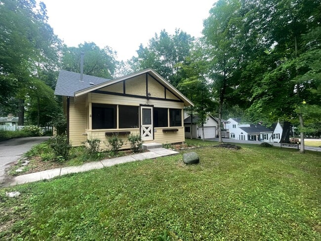 property at 76 Jewell Dr