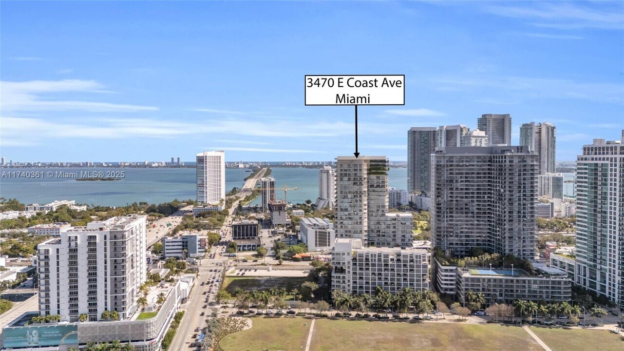 3470 E Coast Ave, Unit H2010 in Miami, FL - Foto de edificio