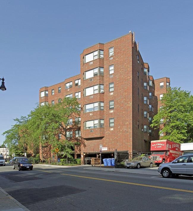 Peabody/Englewood in Boston, MA - Foto de edificio - Building Photo