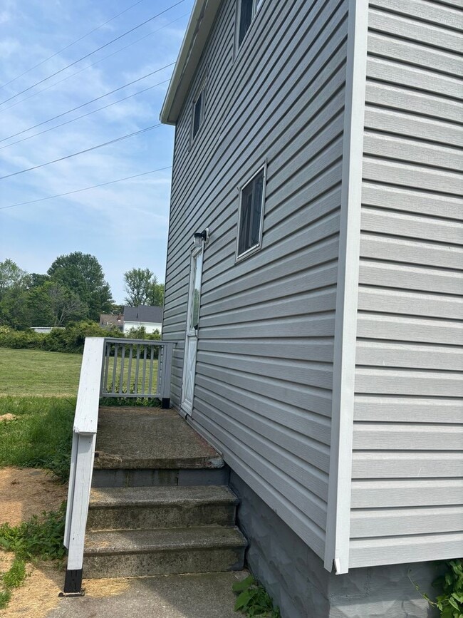 607 E 34th St in Lorain, OH - Building Photo - Building Photo