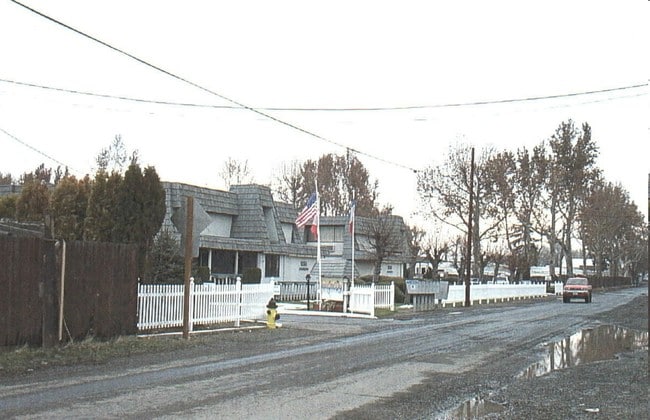 Mesa in Yakima, WA - Foto de edificio - Building Photo