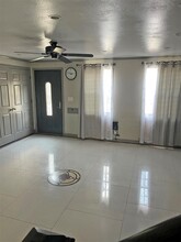 655 N Post Oak Ln in Houston, TX - Building Photo - Building Photo