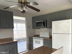 8614 Dunbrook Ln in Laurel, MD - Building Photo - Building Photo