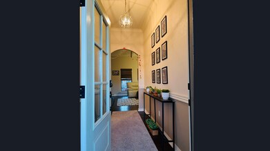 402 SW Arch St in Bentonville, AR - Building Photo - Building Photo