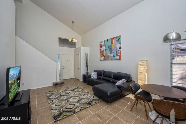 17219 N 42nd St in Phoenix, AZ - Building Photo - Building Photo