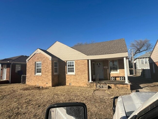 property at 301 NE 26th St