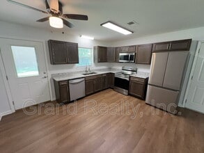 6221 Fox Run St in Milton, FL - Building Photo - Building Photo