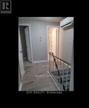 40 Gladstone Square in Brampton, ON - Building Photo - Building Photo