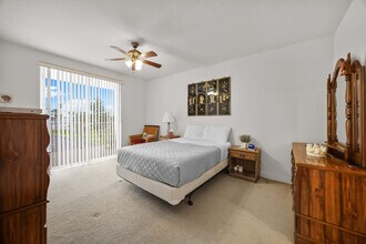 817 Mystic Dr in Cape Canaveral, FL - Building Photo - Building Photo