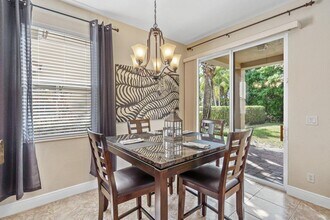 5009 Dulce Ct in Palm Beach Gardens, FL - Building Photo - Building Photo