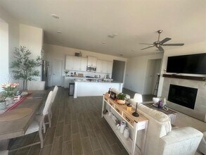 536 Breeds Hl Rd in Little Elm, TX - Building Photo - Building Photo