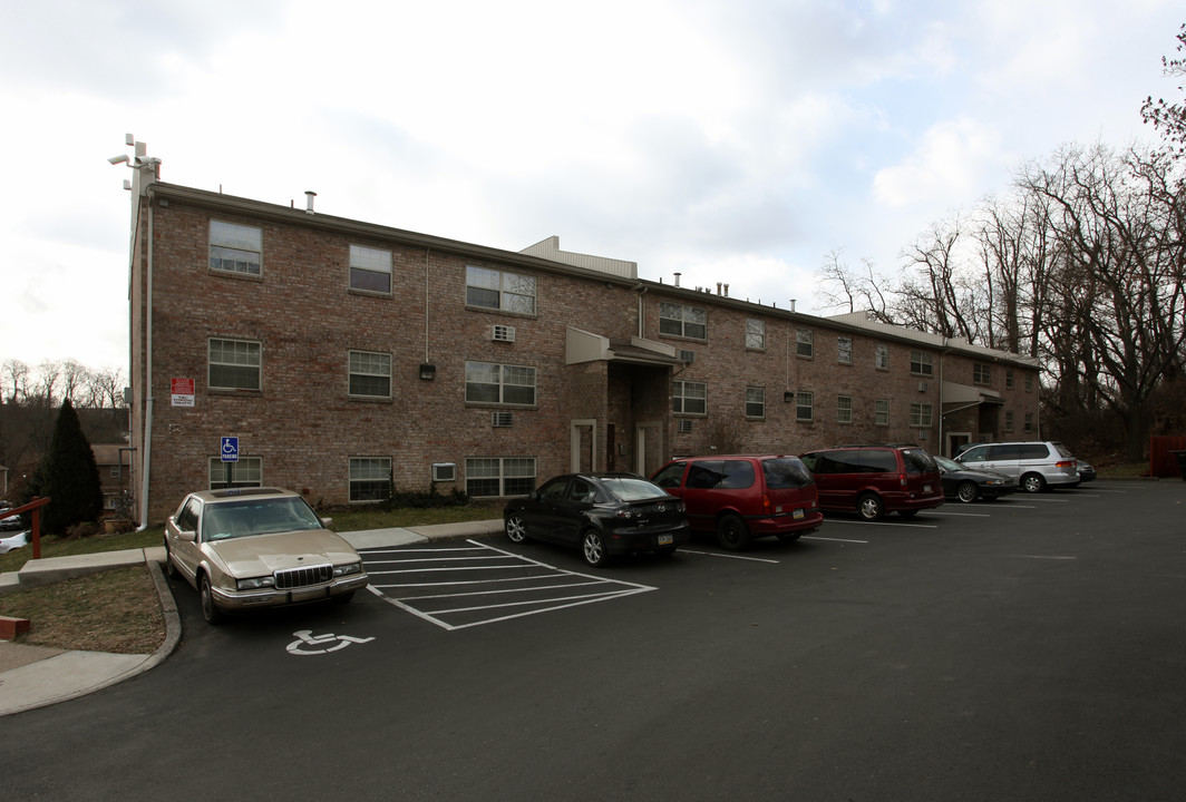 Ivey Lane Apartments in Harrisburg, PA - Building Photo