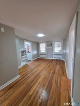 396 W Main St in New Britain, CT - Building Photo - Building Photo