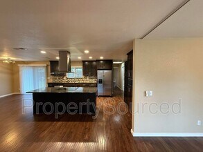1125 Bridgeton Ave in Manteca, CA - Building Photo - Building Photo