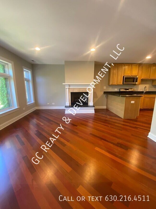 2527 W Harrison St-Unit -Unit 2 , Unit 2 in Chicago, IL - Building Photo - Building Photo