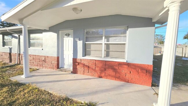 5409 Pasadena Dr in New Port Richey, FL - Building Photo - Building Photo