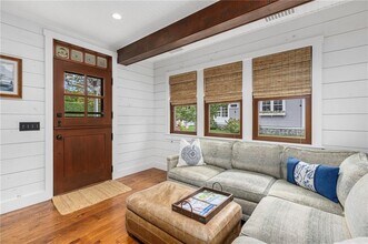 5 Ledge Rd in Newport, RI - Building Photo - Building Photo