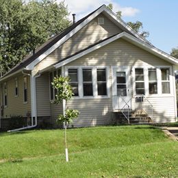 1604 Franklin St in Cedar Falls, IA - Building Photo