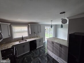 217 Cherry Ln in Lansdale, PA - Building Photo - Building Photo