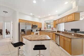 2865 SW 25th Ave in Cape Coral, FL - Building Photo - Building Photo