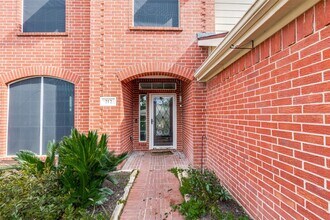 212 Cedar Branch Dr in League City, TX - Building Photo - Building Photo