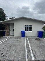 2535 NW 9th St in Miami, FL - Building Photo