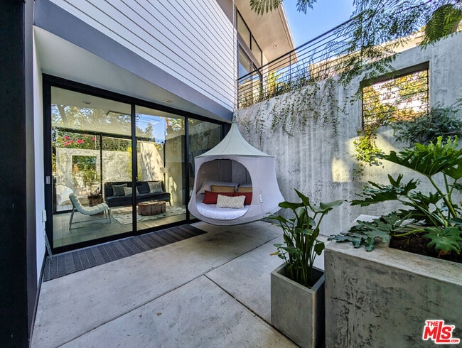 property at 2719 Lytelle Pl