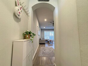 10703 Verawood Dr in Riverview, FL - Building Photo - Building Photo