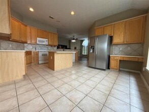 13815 Pickford Knolls Dr in Houston, TX - Building Photo - Building Photo