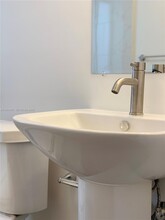 1560 NW 1st Ct in Miami, FL - Building Photo - Building Photo