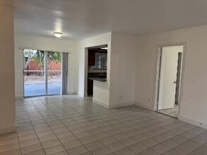 6120 SW 22nd Ct in Miramar, FL - Building Photo - Building Photo