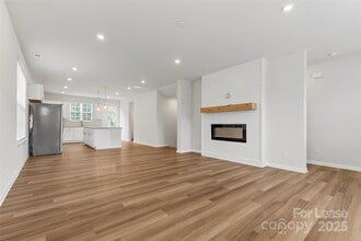 10138 Hemingway Pl, Unit 215 in Charlotte, NC - Building Photo - Building Photo