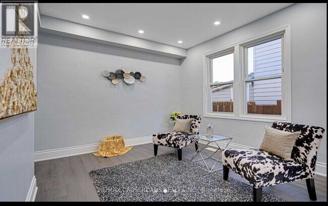 144 Conant St in Oshawa, ON - Building Photo - Building Photo