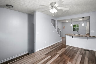 1448 Highland St, Unit A in Columbus, OH - Building Photo - Building Photo